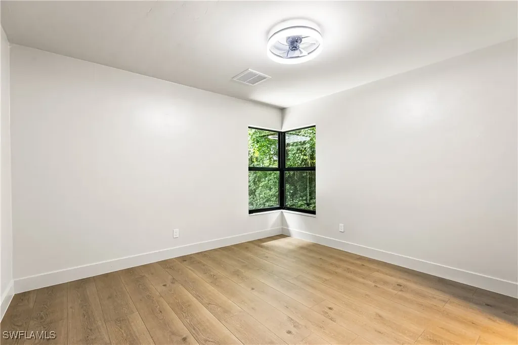 1911 Princess Court Naples FL 34110