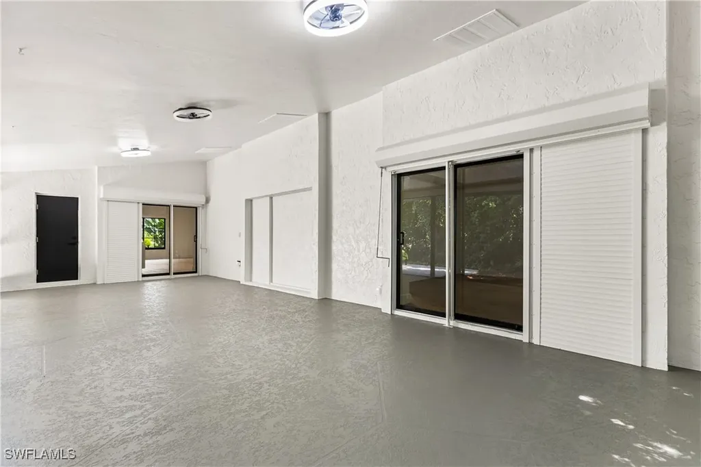 1911 Princess Court Naples FL 34110