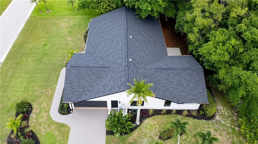 1911 Princess Court Naples FL 34110