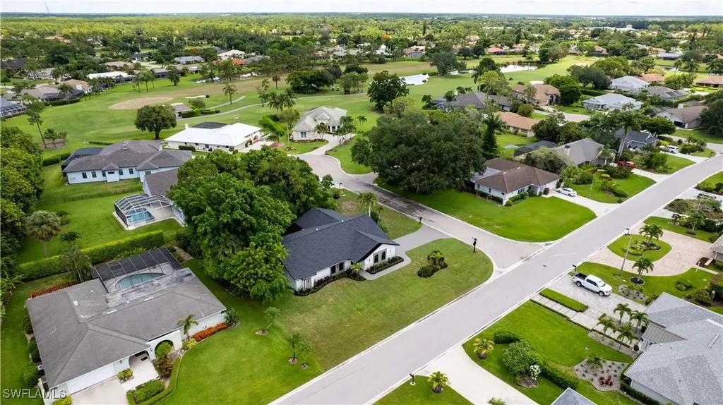 1911 Princess Court Naples FL 34110