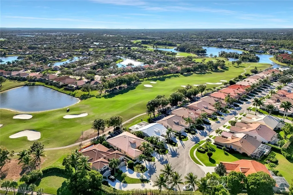 6679 Castlelawn Place Naples FL 34113