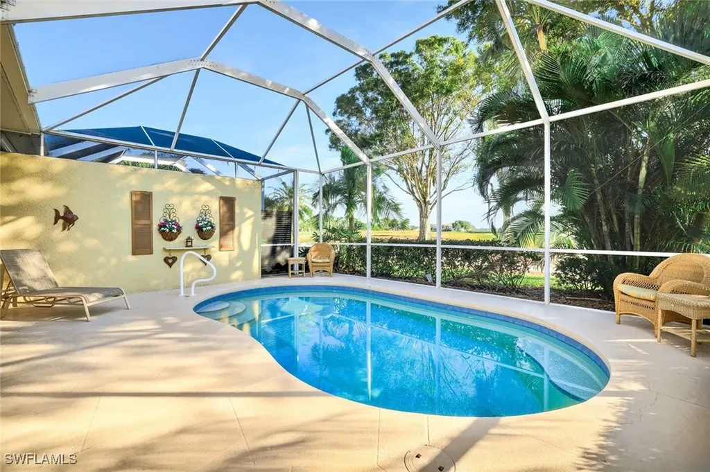 6679 Castlelawn Place Naples FL 34113
