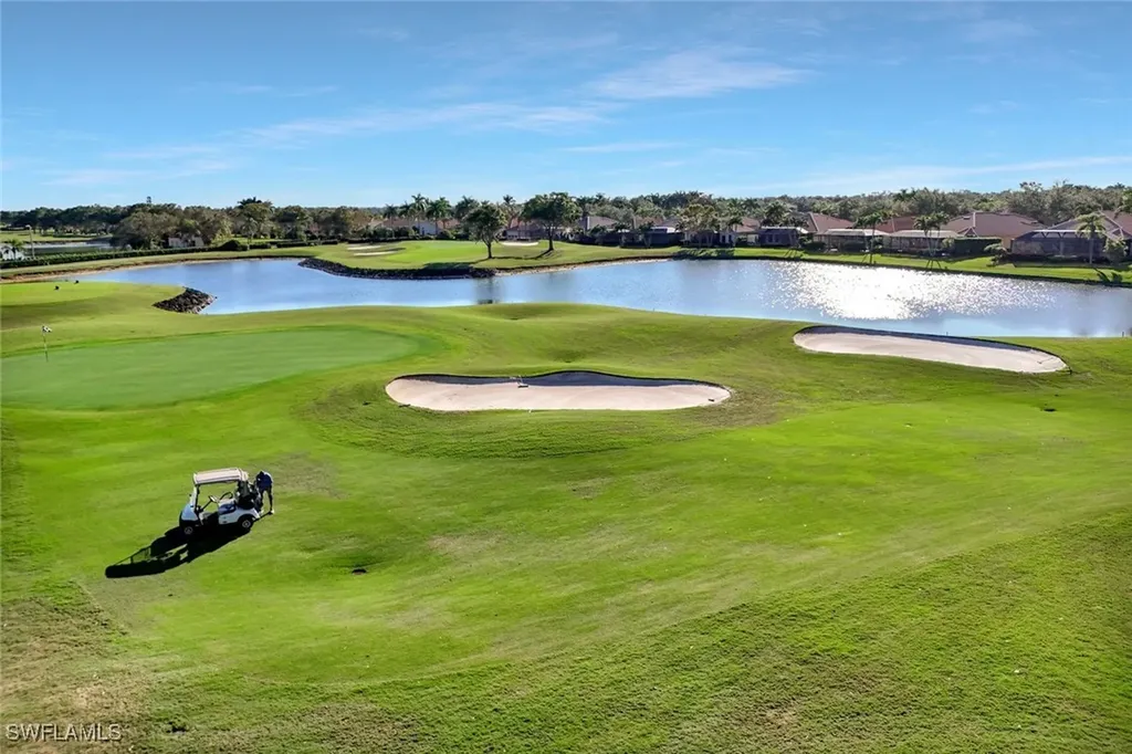 6679 Castlelawn Place Naples FL 34113