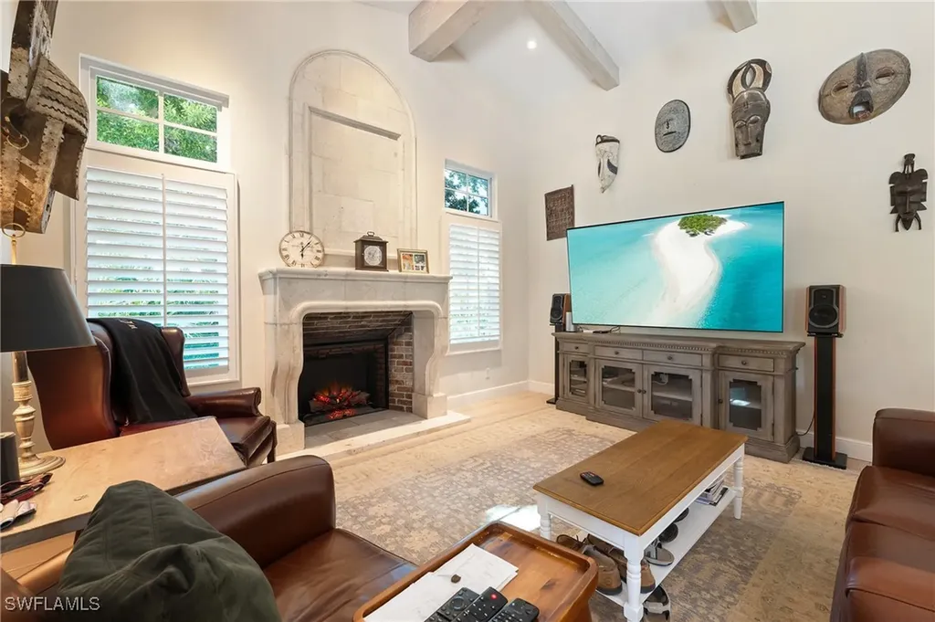 5042 Seahorse Avenue Naples FL 34103