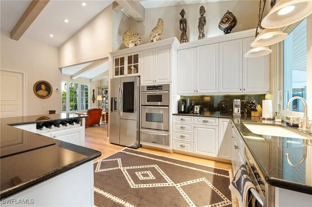 5042 Seahorse Avenue Naples FL 34103