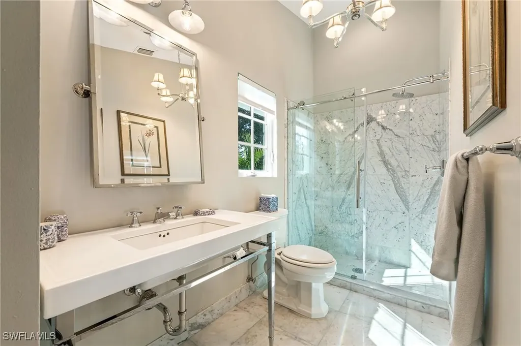 5042 Seahorse Avenue Naples FL 34103