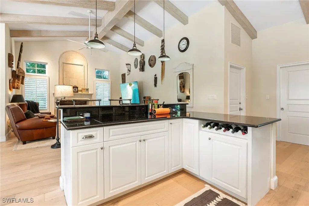 5042 Seahorse Avenue Naples FL 34103