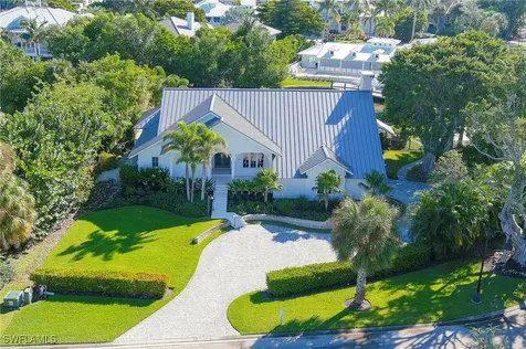 5042 Seahorse Avenue Naples FL 34103