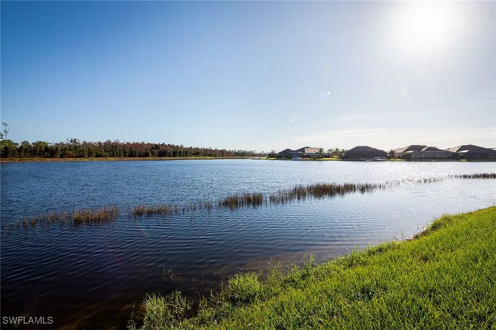 14362 Laguna Springs Lane Naples FL 34114