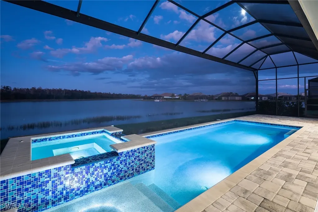 14362 Laguna Springs Lane Naples FL 34114