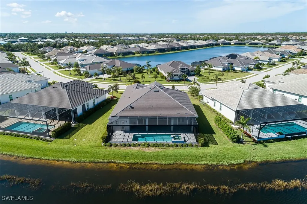 14362 Laguna Springs Lane Naples FL 34114