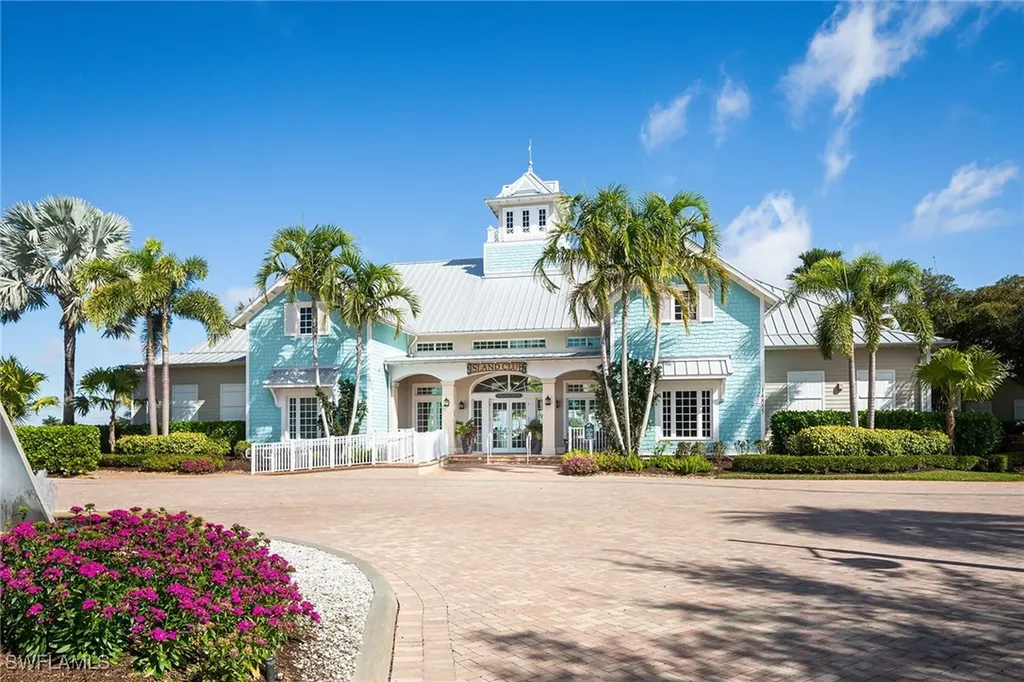 14362 Laguna Springs Lane Naples FL 34114