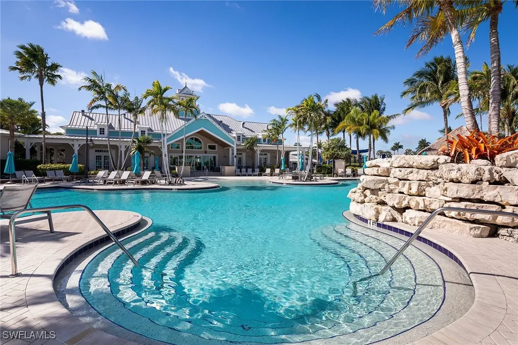 14362 Laguna Springs Lane Naples FL 34114