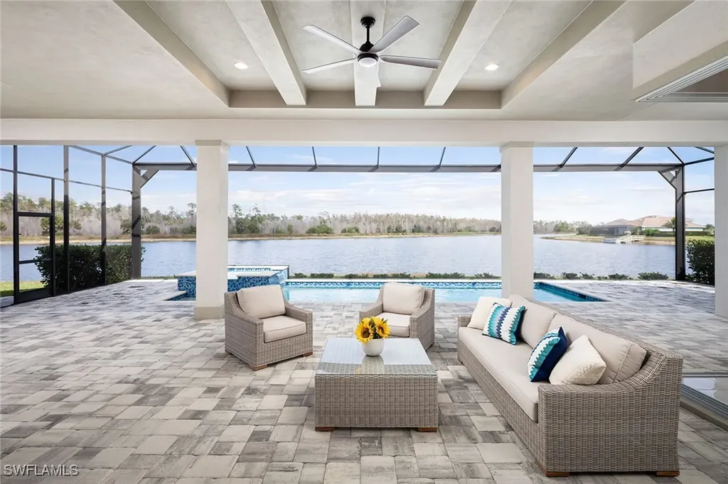 14362 Laguna Springs Lane Naples FL 34114