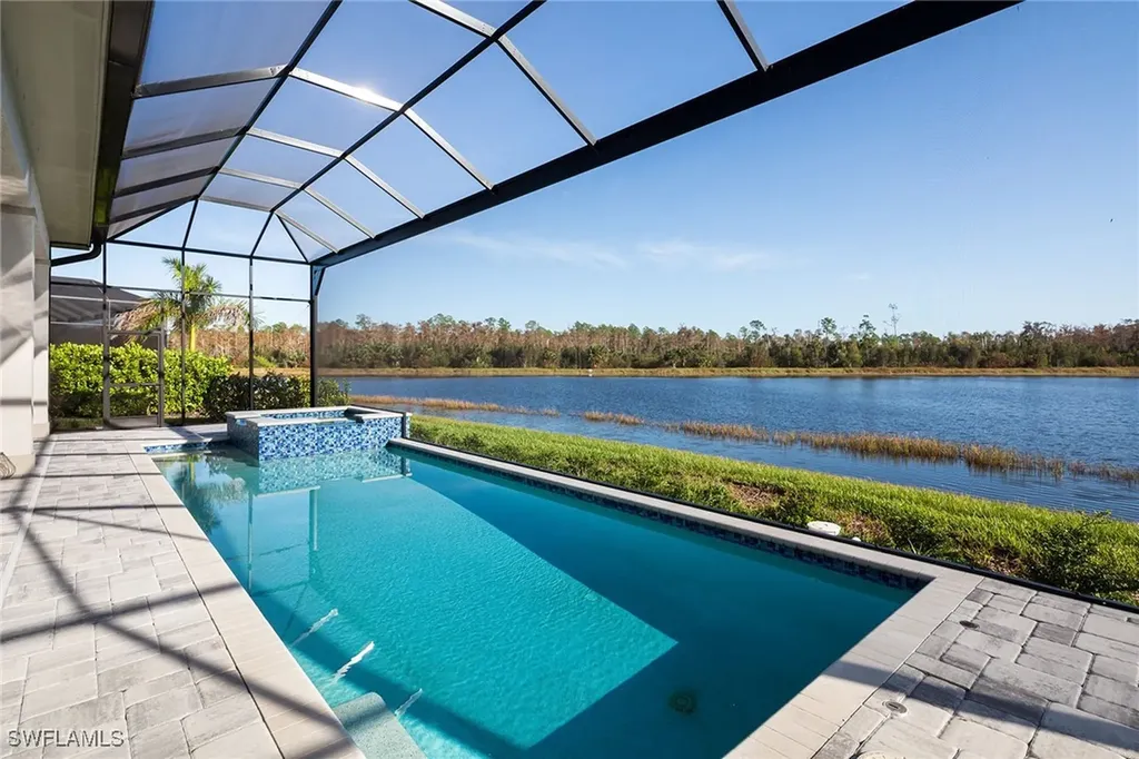 14362 Laguna Springs Lane Naples FL 34114