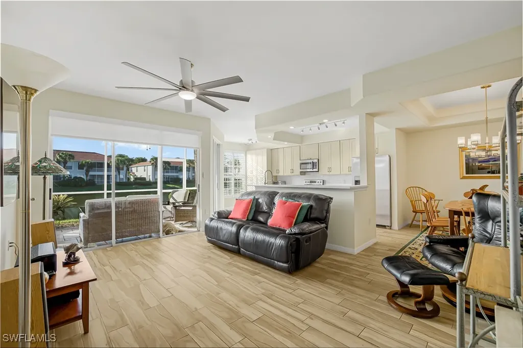 2220 Arielle Drive Naples FL 34109