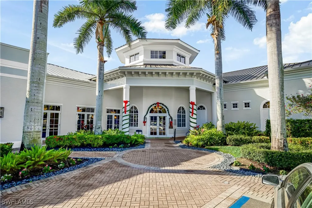 2220 Arielle Drive Naples FL 34109