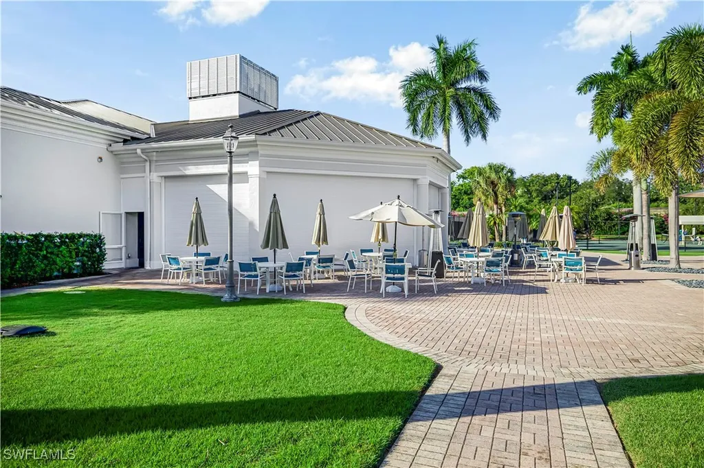 2220 Arielle Drive Naples FL 34109