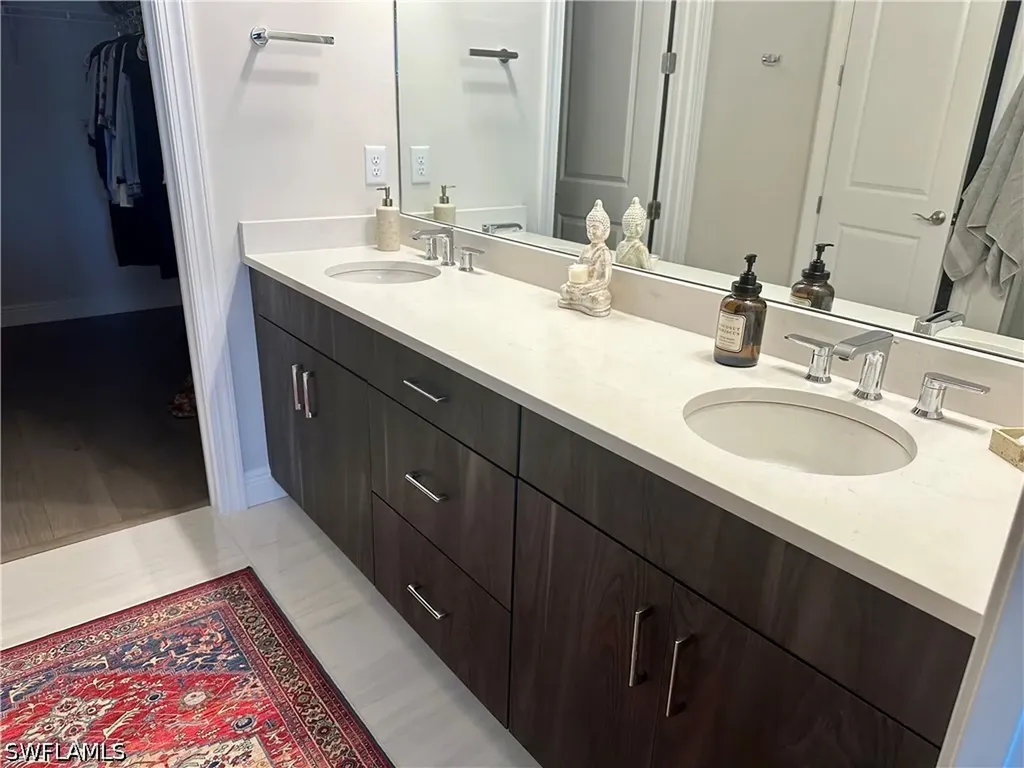 9179 Cayman Drive Naples FL 34114