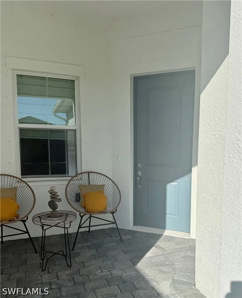 9179 Cayman Drive Naples FL 34114