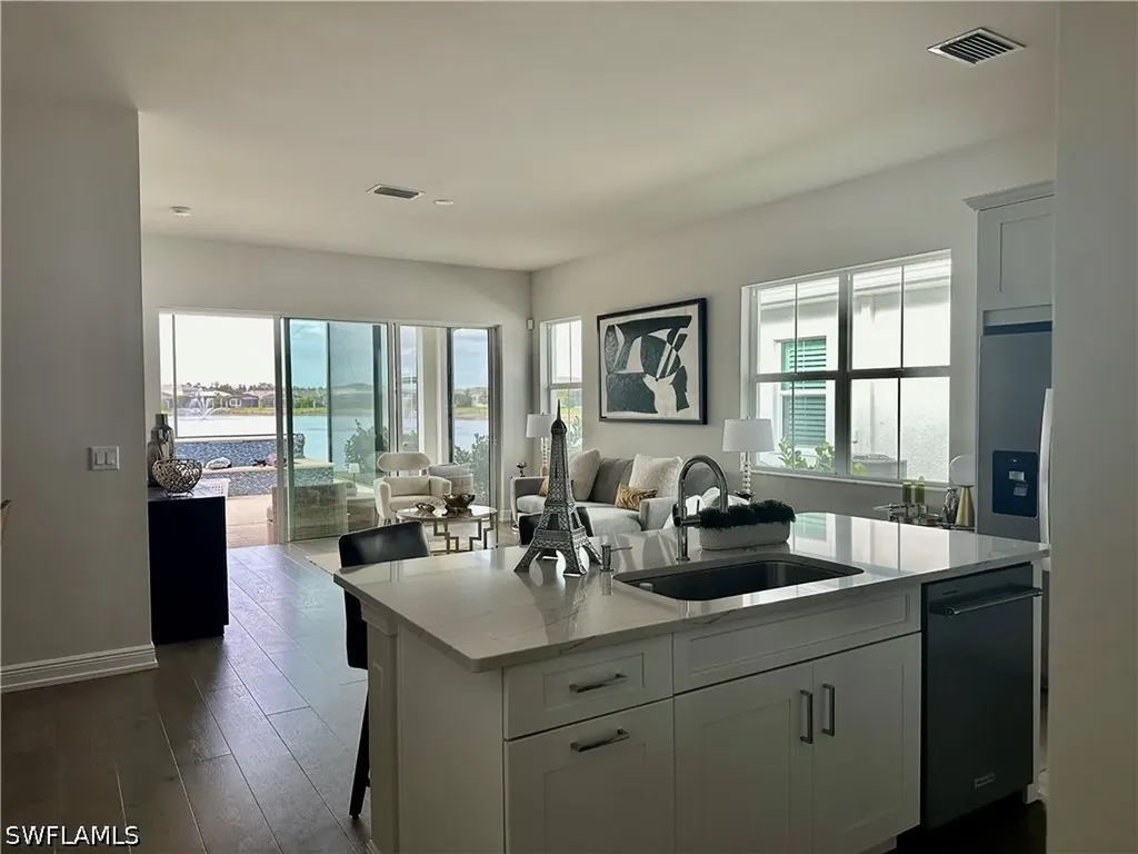 9179 Cayman Drive Naples FL 34114