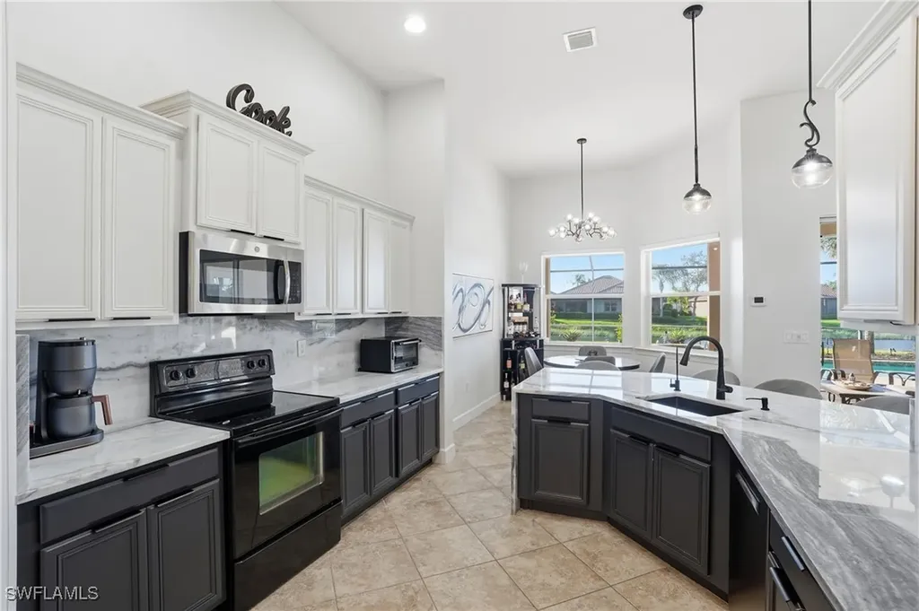 9685 Cobalt Cove Circle Naples FL 34120