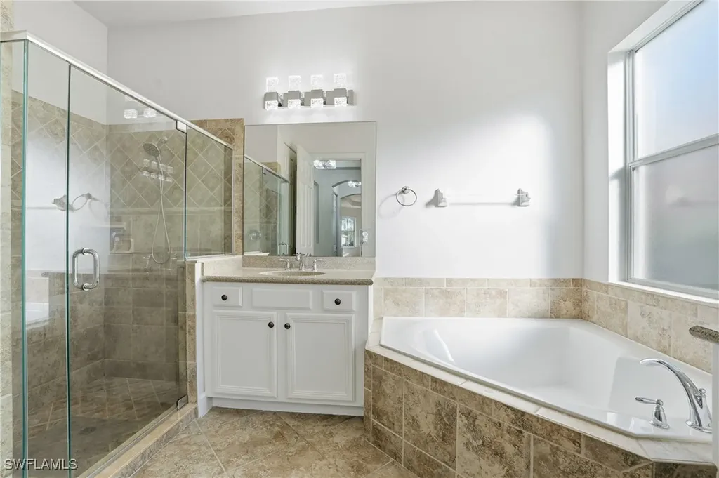 9685 Cobalt Cove Circle Naples FL 34120