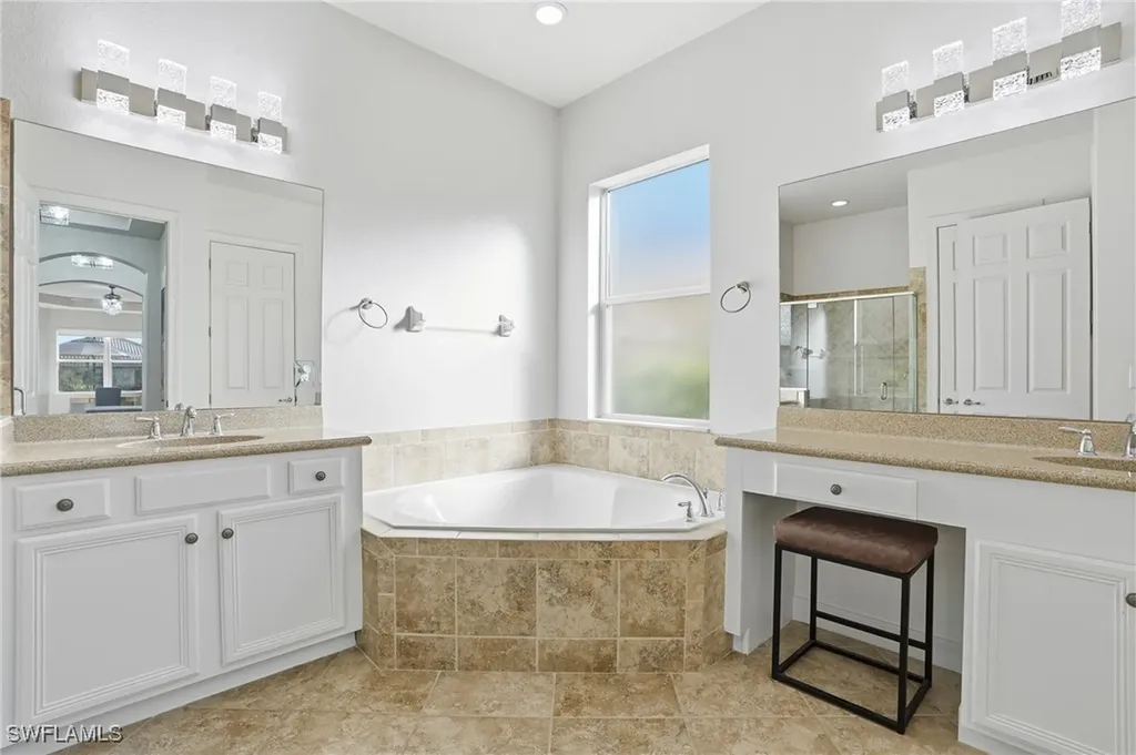 9685 Cobalt Cove Circle Naples FL 34120