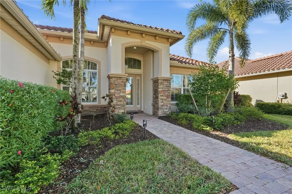 9685 Cobalt Cove Circle Naples FL 34120