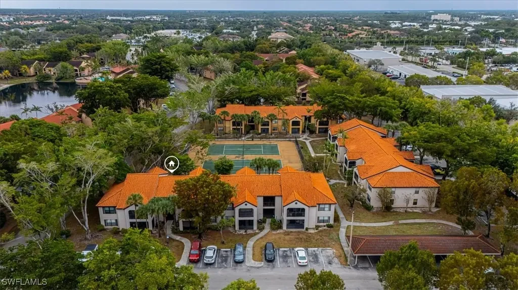 2202 Arbour Walk Circle Naples FL 34109