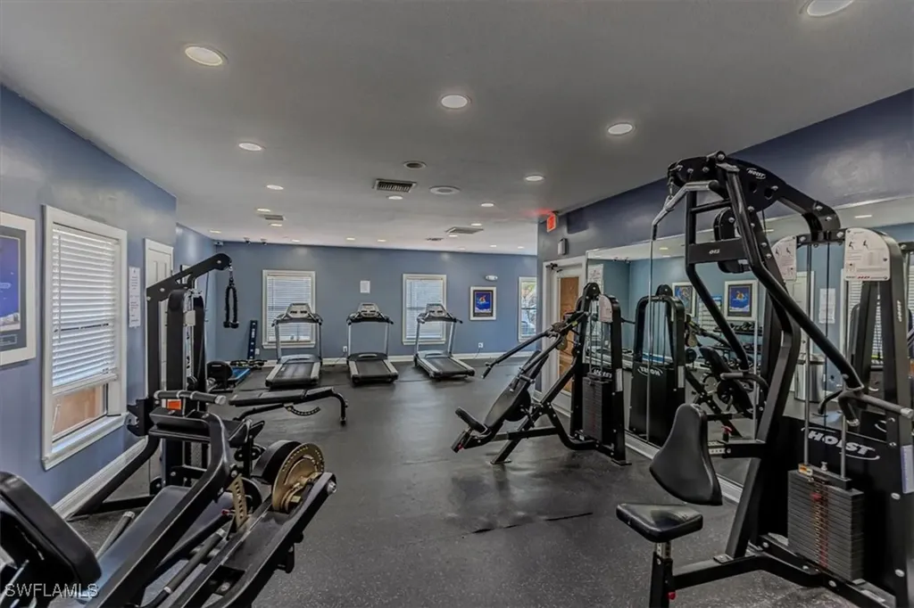 2202 Arbour Walk Circle Naples FL 34109