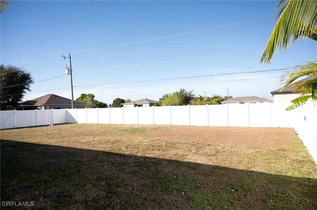 113 NE 11th Terrace Cape Coral FL 33909