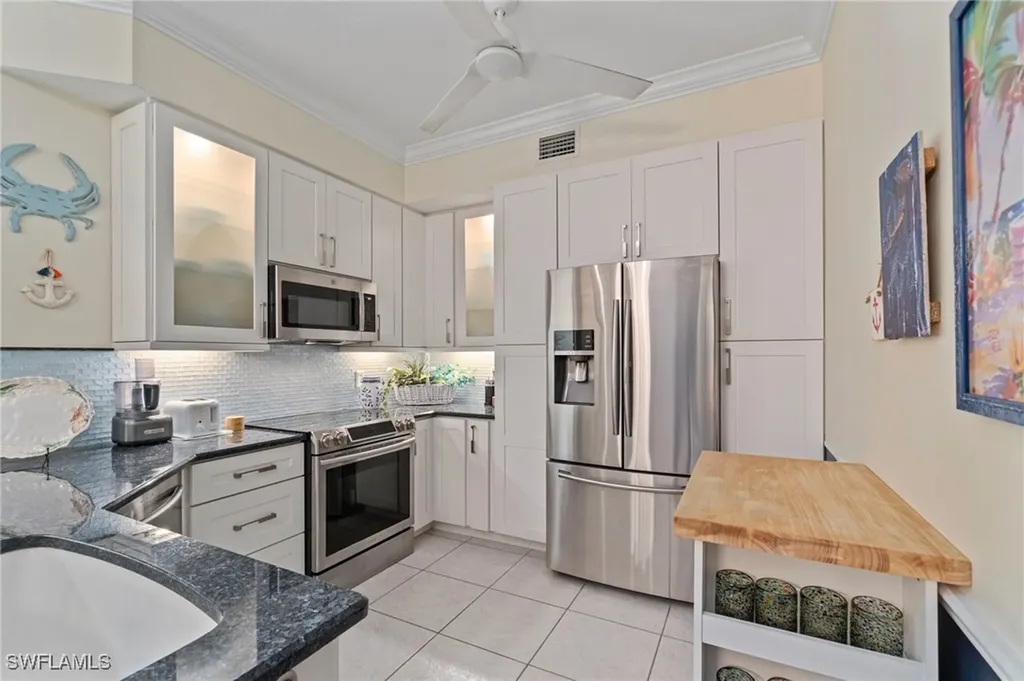 2110 Cay Lagoon Drive Naples FL 34109