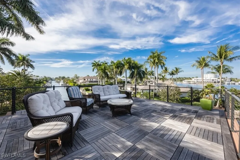 793 17th Avenue S Naples FL 34102