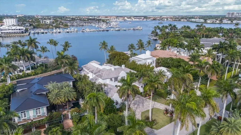 793 17th Avenue S Naples FL 34102