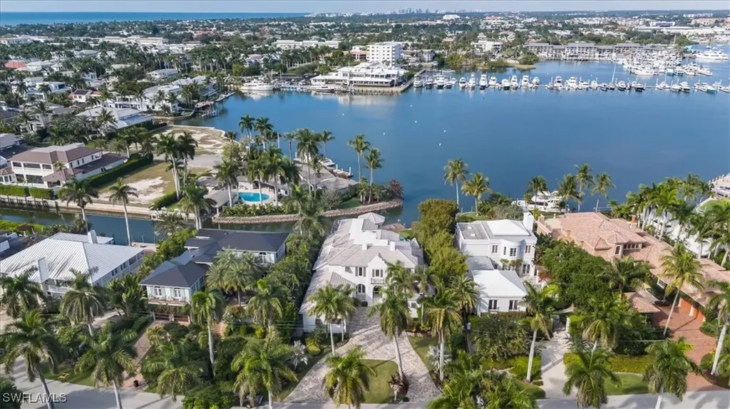793 17th Avenue S Naples FL 34102