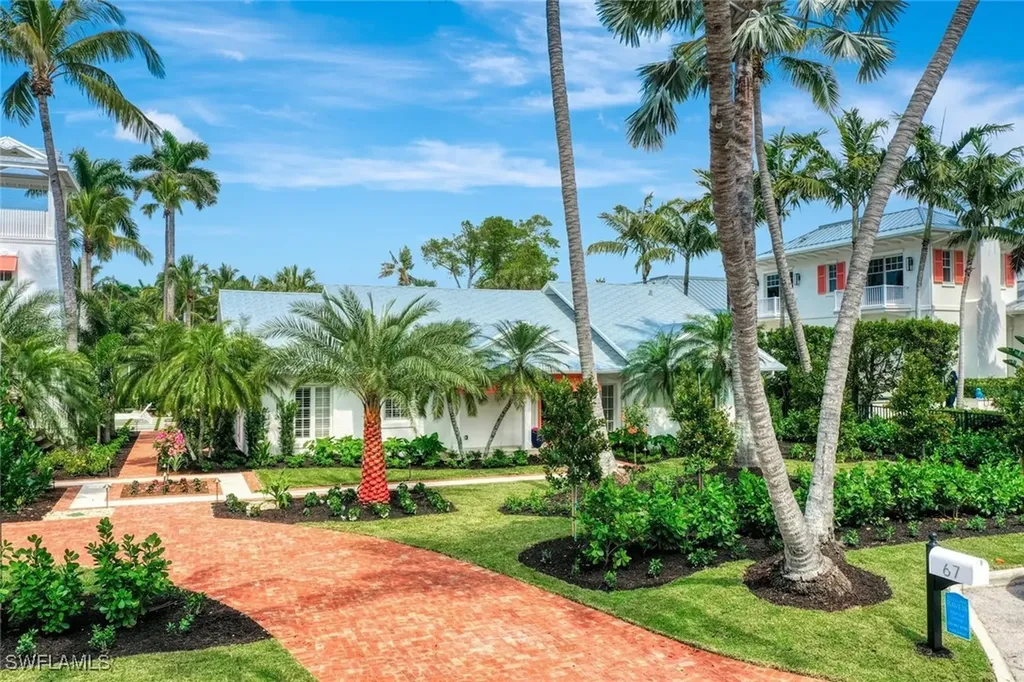 67 8th Avenue S Naples FL 34102