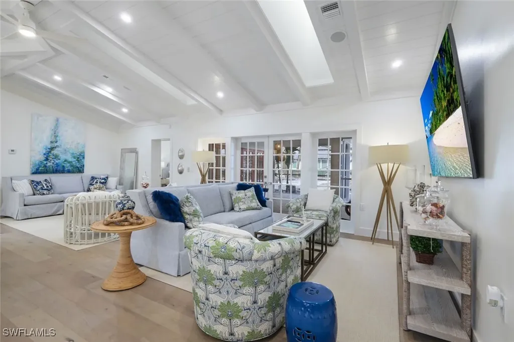 67 8th Avenue S Naples FL 34102