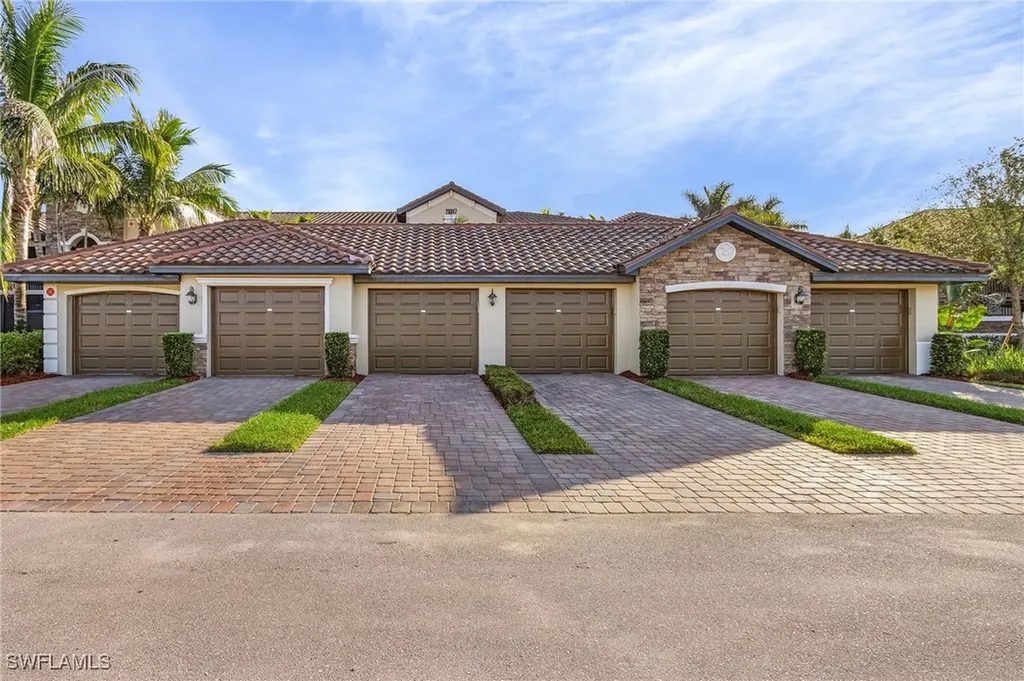 28047 Bridgetown Court Bonita Springs FL 34135