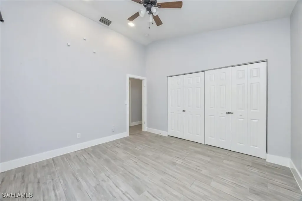 6161 Waxmyrtle Way Naples FL 34109