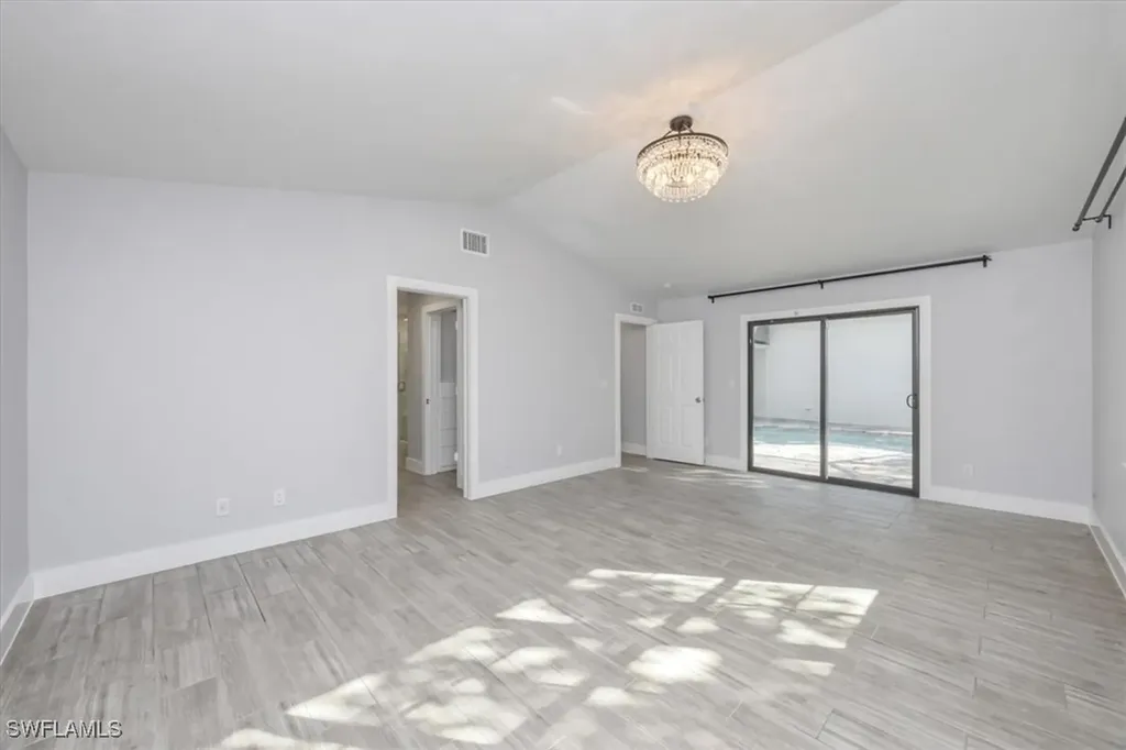6161 Waxmyrtle Way Naples FL 34109