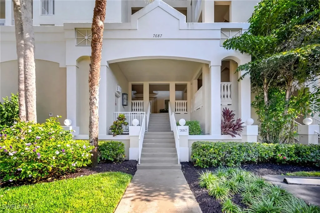 7687 Pebble Creek Circle Naples FL 34108