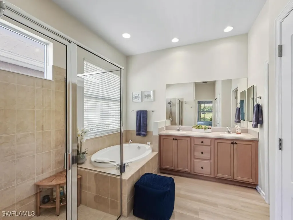 10304 Porto Romano Drive Miromar Lakes FL 33913