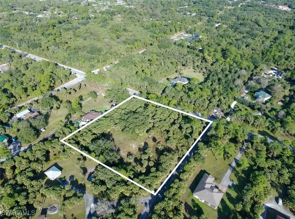 1975 Everglades Boulevard S Naples FL 34117