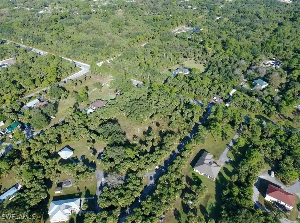 1975 Everglades Boulevard S Naples FL 34117