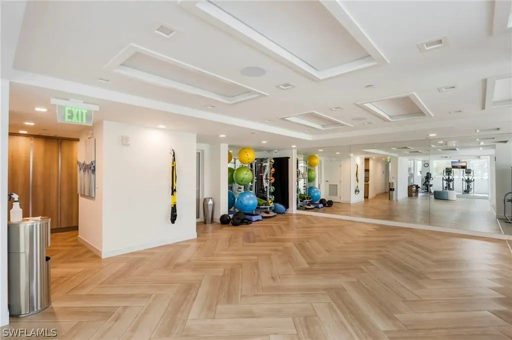 4051 Gulf Shore Boulevard N Naples FL 34103