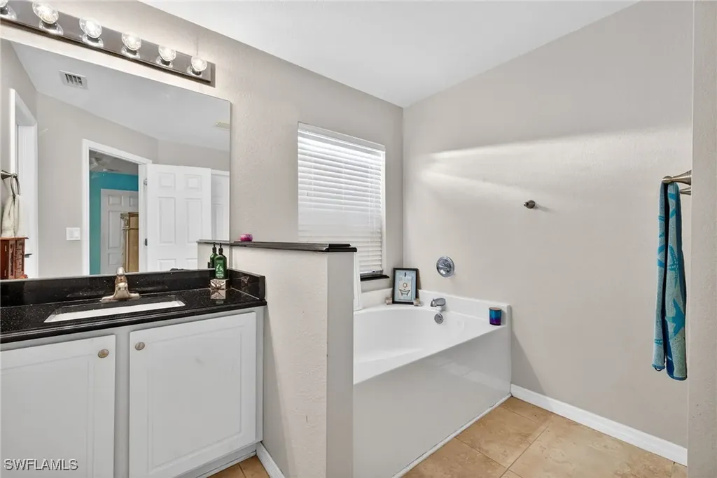2004 NW 23rd Terrace Cape Coral FL 33993