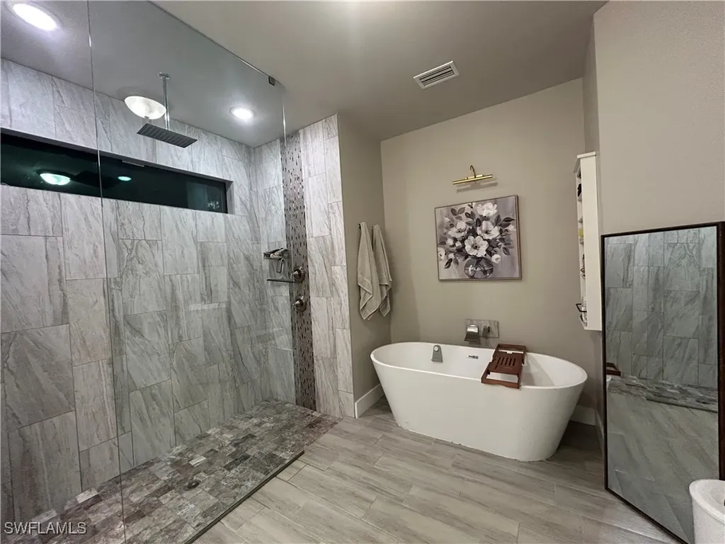 4302 NE 20th Place Cape Coral FL 33909