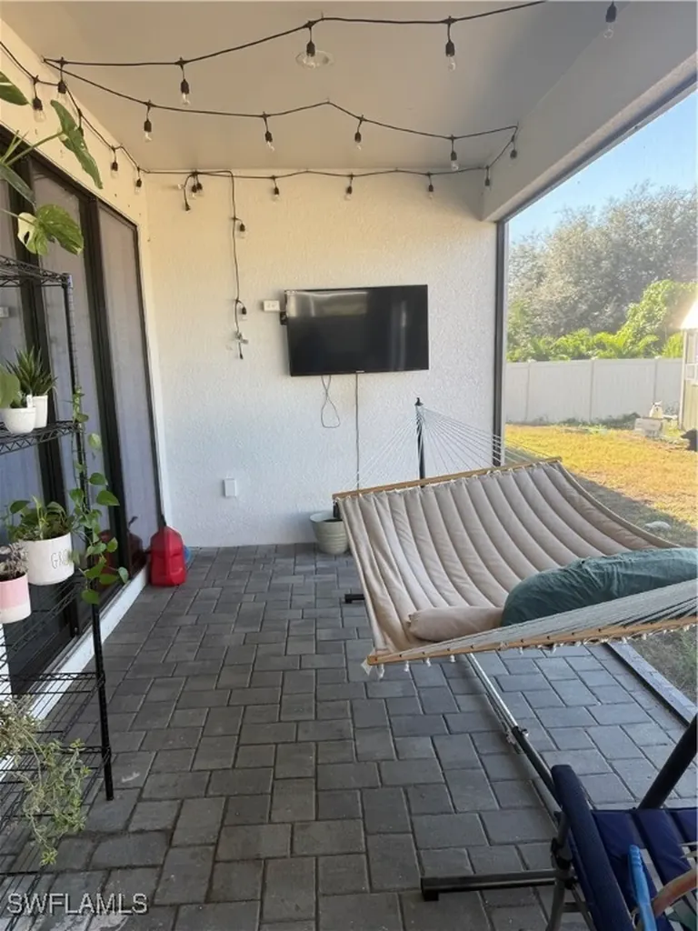 4302 NE 20th Place Cape Coral FL 33909