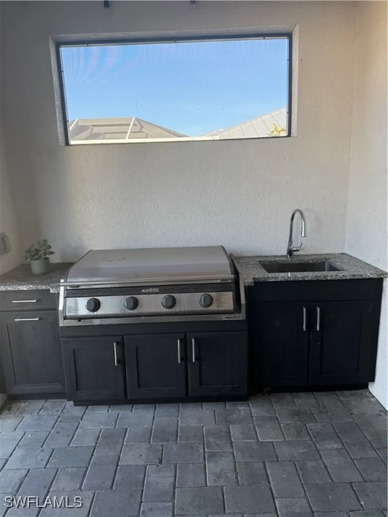 4302 NE 20th Place Cape Coral FL 33909